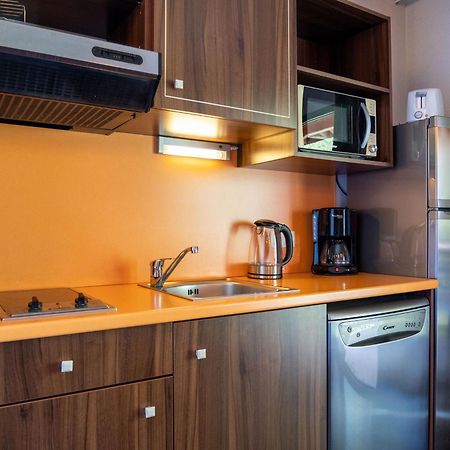 Studio 4 Personnes Avec Piscine Et Sauna - Residence Chateau Des Magnans - Jausiers - Fr-1-165B-45 Zewnętrze zdjęcie