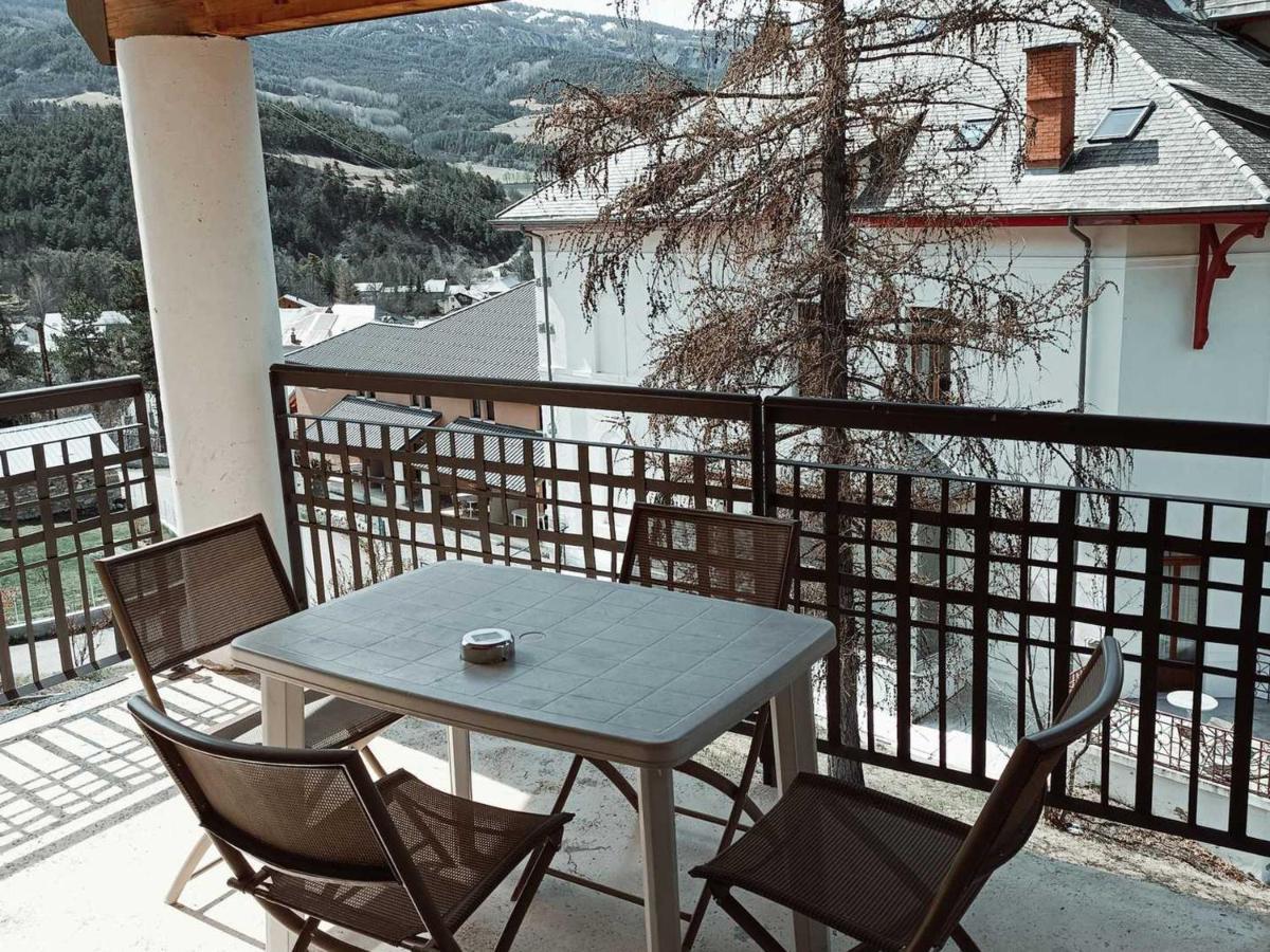 Studio 4 Personnes Avec Piscine Et Sauna - Residence Chateau Des Magnans - Jausiers - Fr-1-165B-45 Zewnętrze zdjęcie
