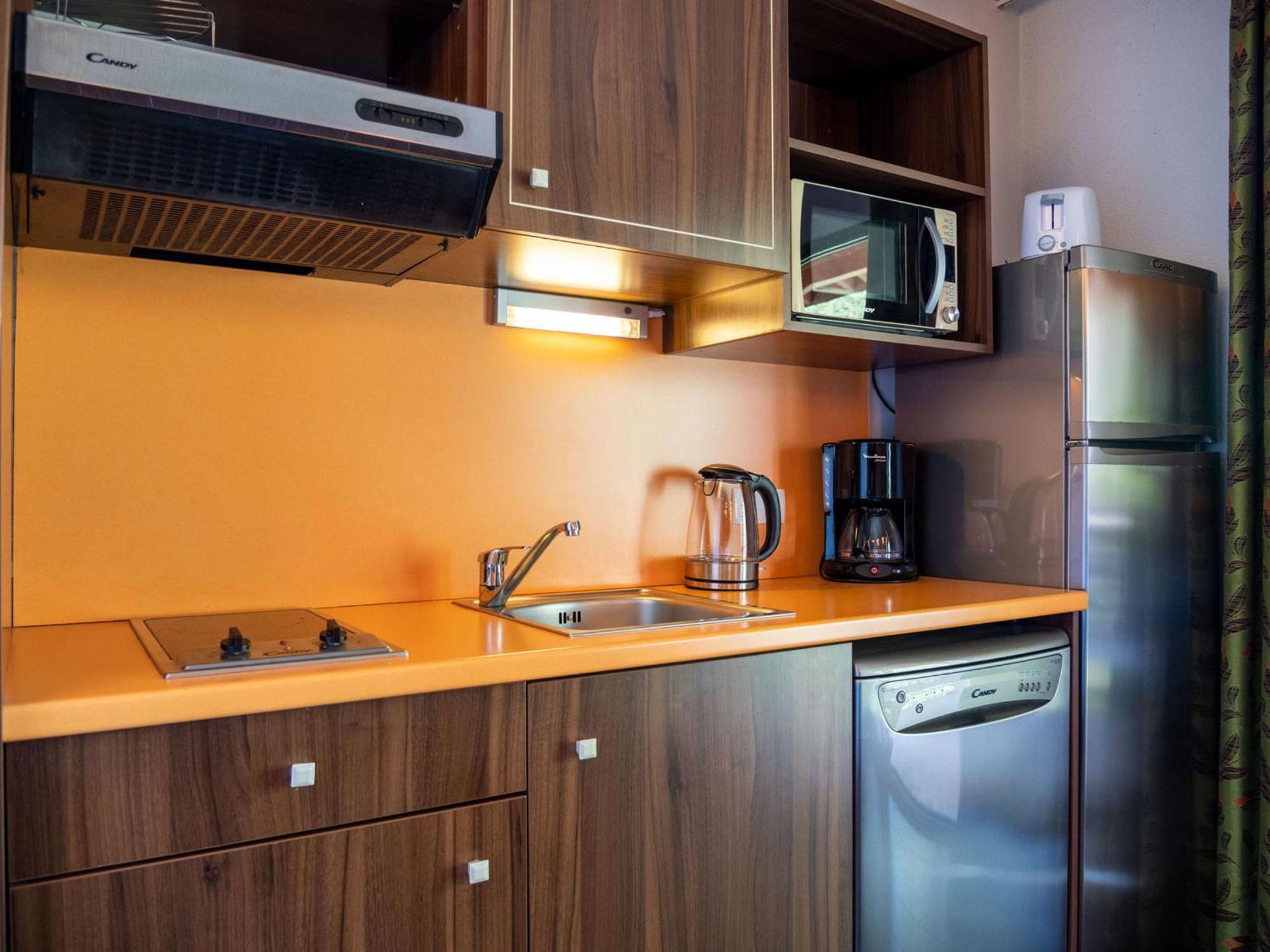 Studio 4 Personnes Avec Piscine Et Sauna - Residence Chateau Des Magnans - Jausiers - Fr-1-165B-45 Zewnętrze zdjęcie